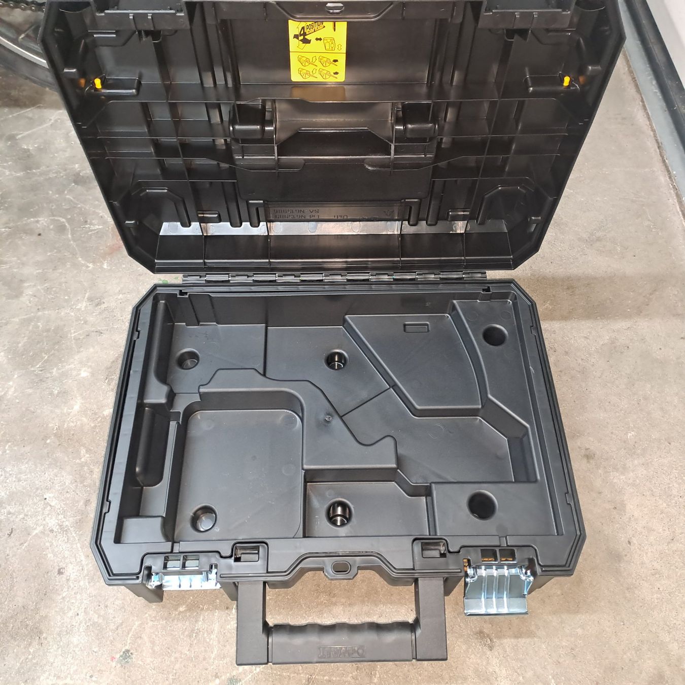 Valises de voyage: Dewalt Koffer – D'occasion à Laufen par FredyR01 4