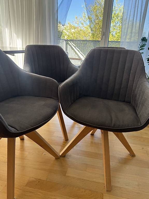 Stühle: 4 Esszimmerstühle  – Gebraucht aus Winterthur von lis_ppq8 1