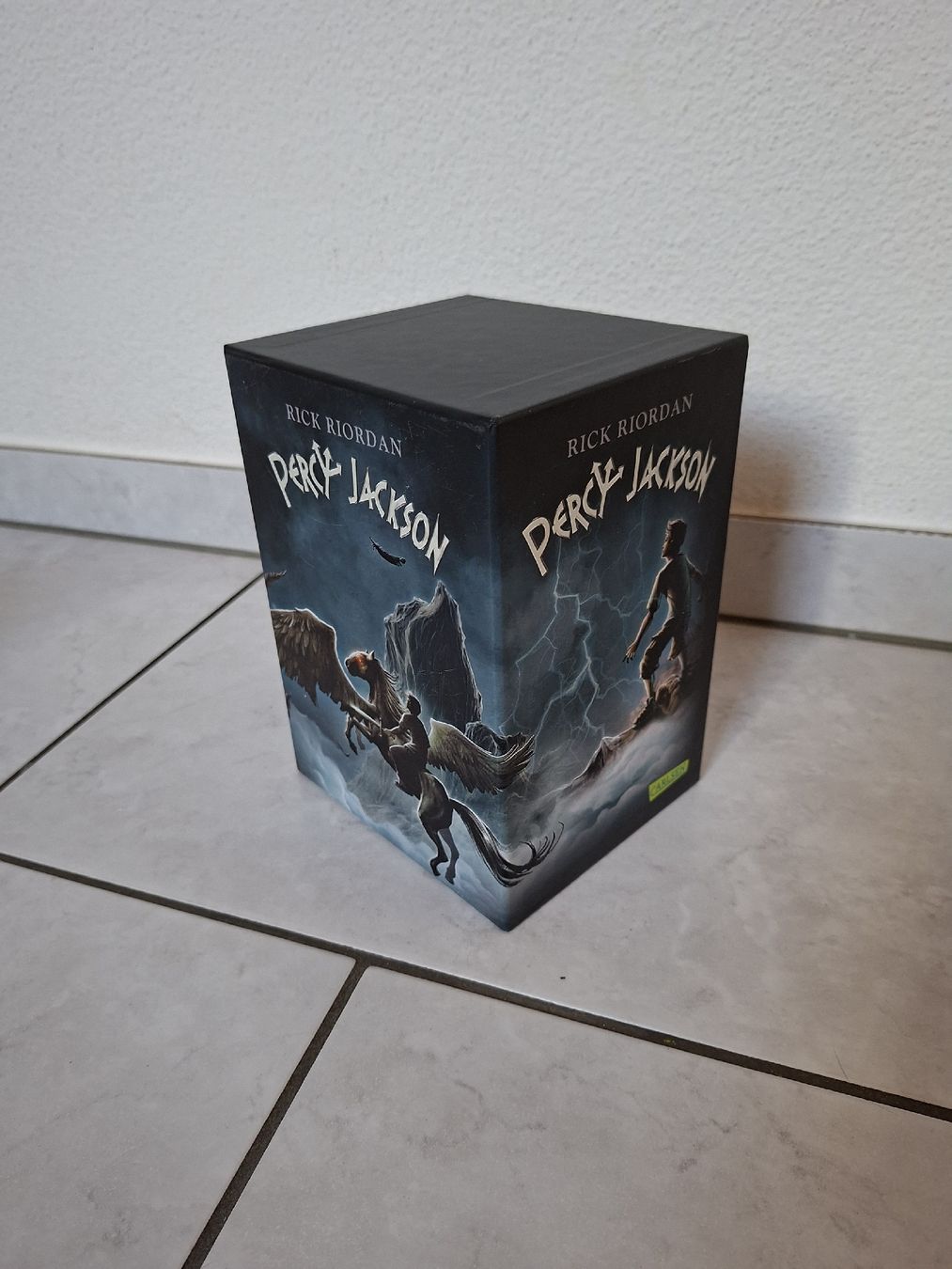 Bücher: Percy Jackson Bücher in Karton Box – Gebraucht aus Gisikon von Lilian_l 3