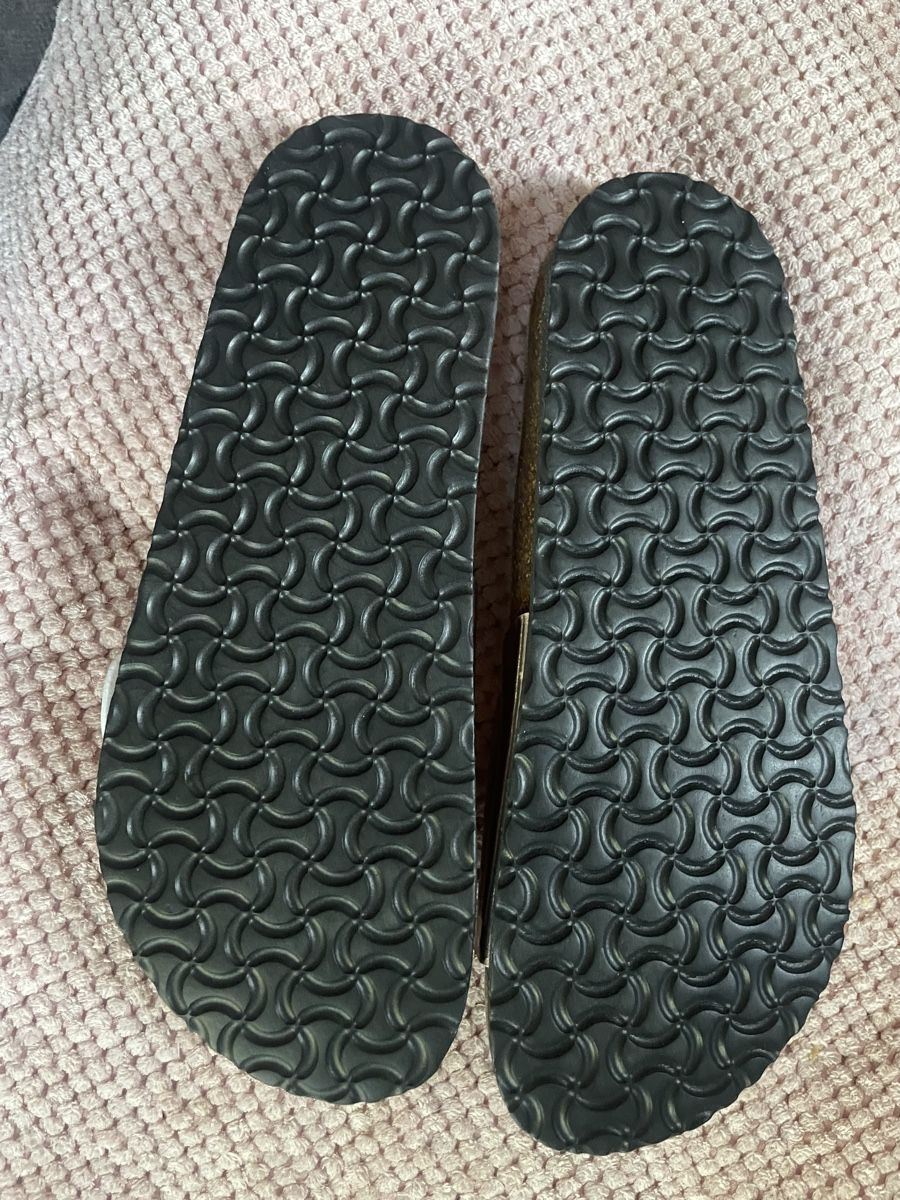 Damenschuhe: Neue Pantoletten gold Grösse 40  – Neu (gemäss Beschreibung) aus Pfyn von Goodsell 1