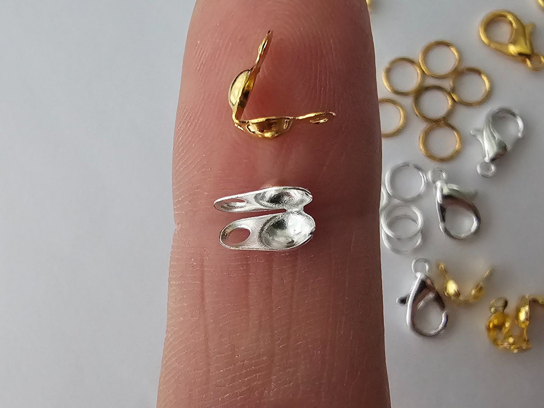 Attrezzatura da arrampicata: 960x Endteile in Box Basteln Karabiner Schmuck Silber Gold – Nuovo (secondo la descrizione) da Riedt b. Erlen venduto da Gottestraene 4