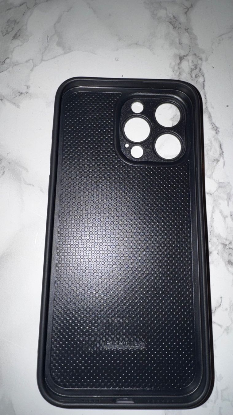 Apple Cover & Protezioni schermo: Lederhülle für iPhone 15 Pro Max – Nuovo (secondo la descrizione) da Zürich venduto da waithaka