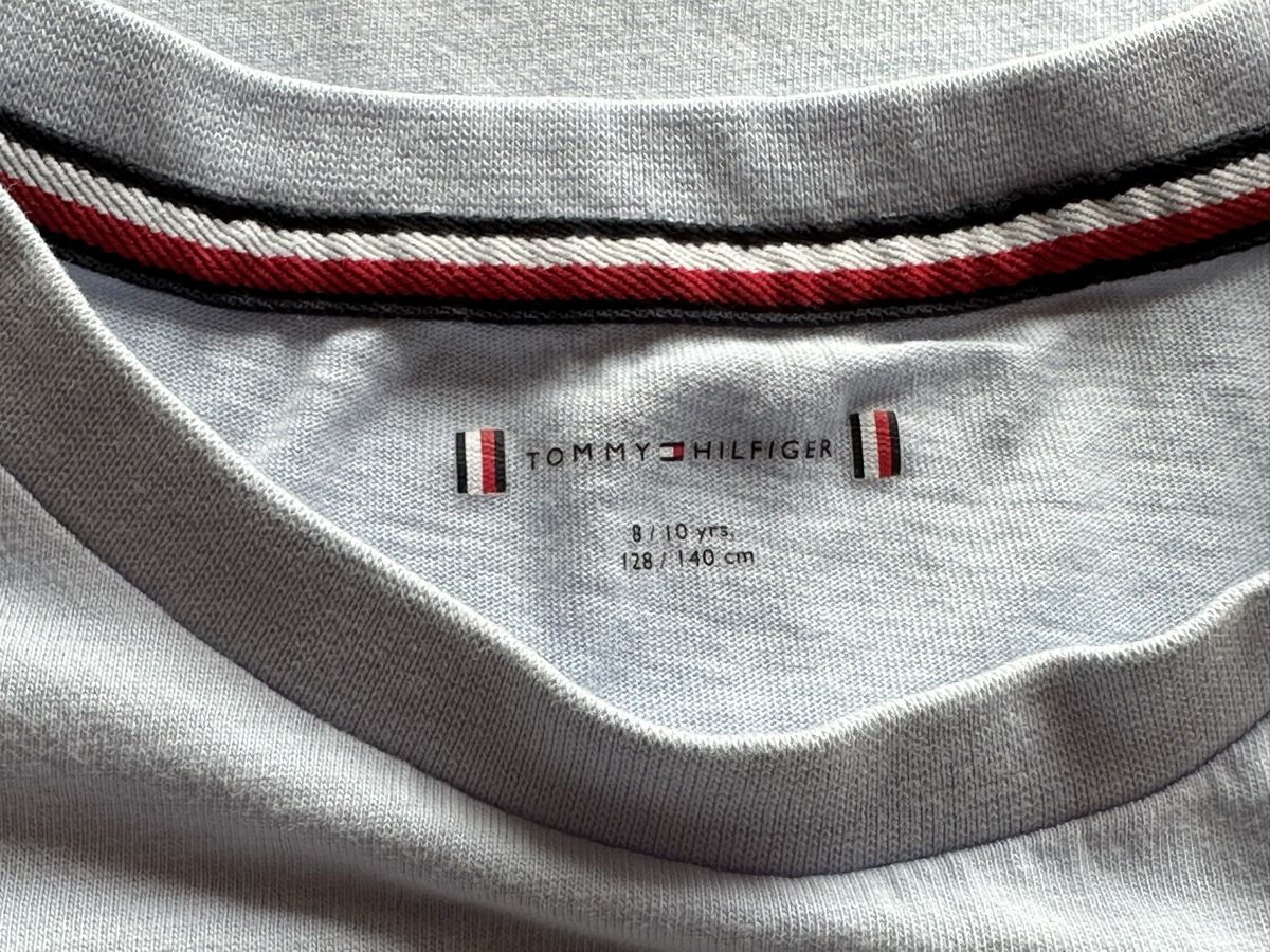 Tommy Hilfiger Camicie, T-shirt & Polo: T-shirt in cotone Tommy – Usato da Castel San Pietro venduto da Moregi 2