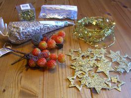 schöne, verschiedene Weihnachts Deko Artikel z. basteln, neu