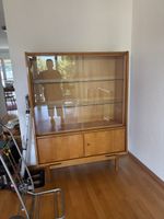 Vitrinenschrank Holz Glas 2 Tueren mit 3 Glasetagen