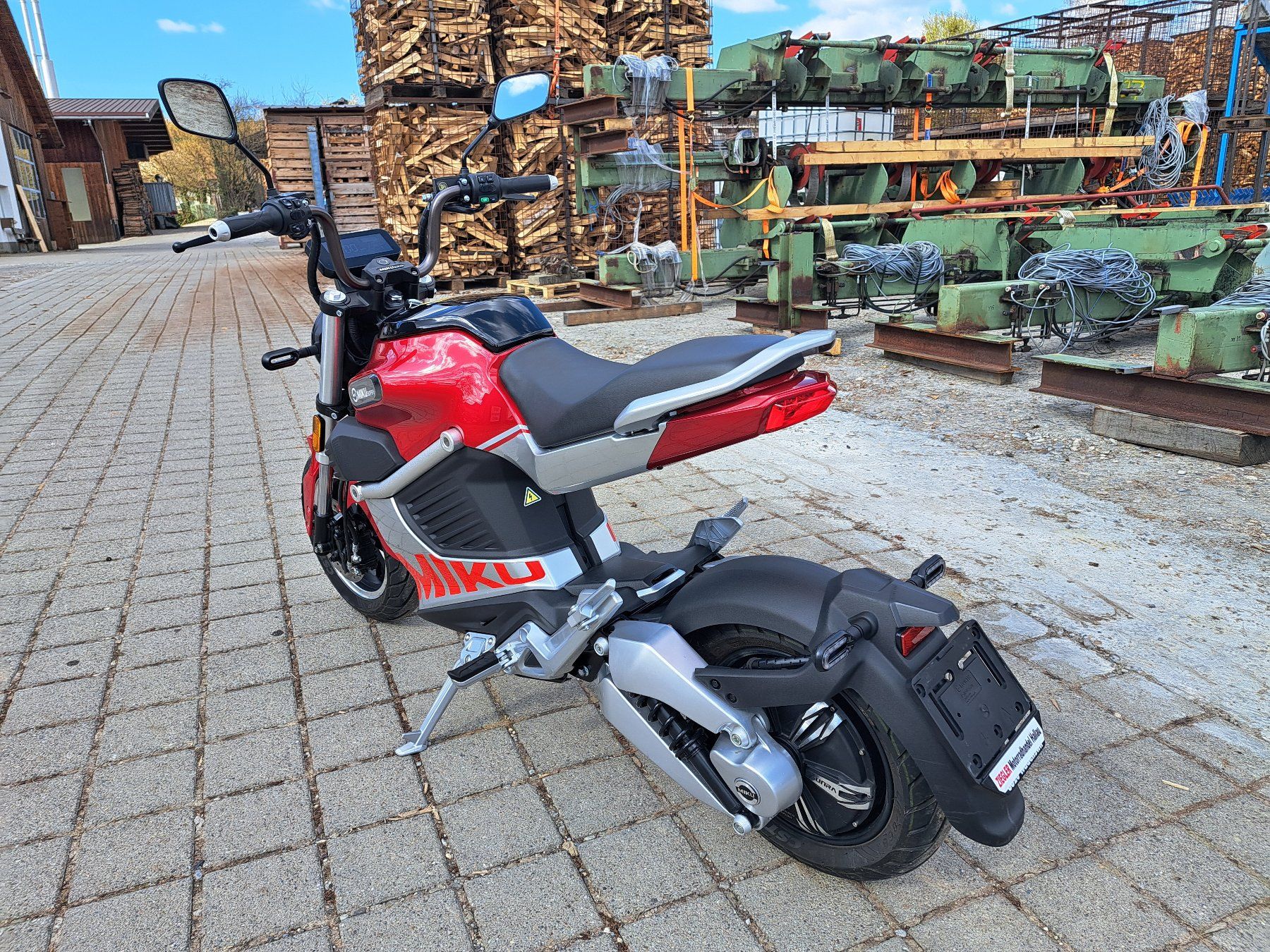 Scooter: SUNRA MIKU Super Elektro E-Roller E-Scooter 80km/h neuwertig – Usato da Hallau venduto da ZIEGLER-Motorhandel 6