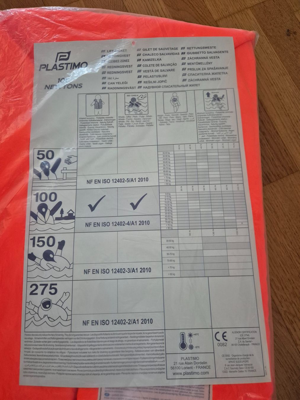 Giubbotti di salvataggio: Original Plastimo Rettungsweste 100N ==> Neu – Nuovo e nell'imballaggio originale da Thun venduto da tinu2031 1
