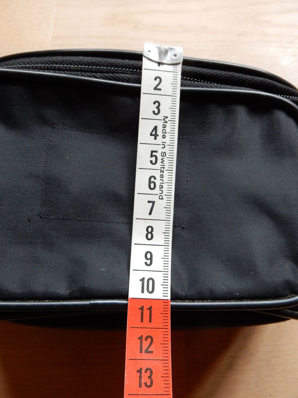 Taschen: klassische Bauchtasche schwarz Kunststoff – Gebraucht aus Jona von simongarden 5