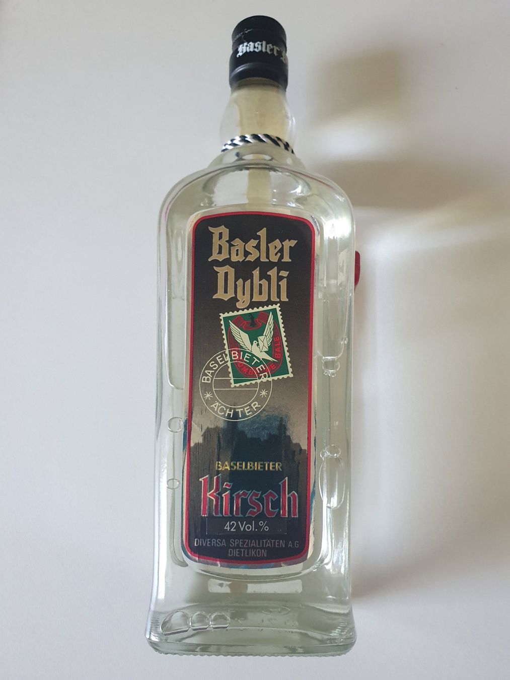 Spirituosen: Baselbieter Kirsch "Basler Dybli", 0.7 Liter – Neu und originalverpackt aus Bilten von