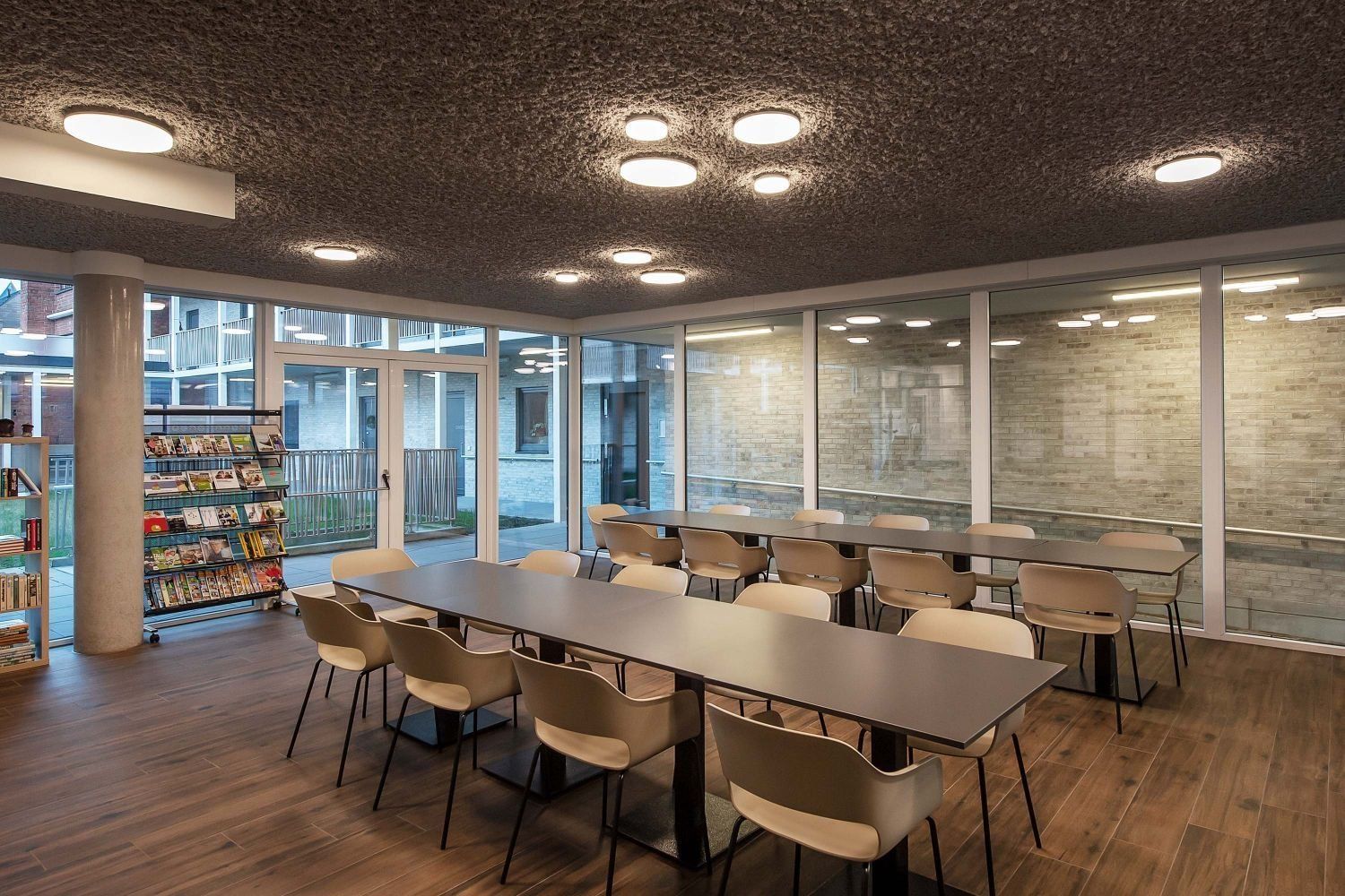 Wever & Ducré Lampadari & plafoniere: LED-Deckenaussenleuchte ROB IP44 1.6 - 2700 °K – Usato da Giubiasco venduto da gorgon621 1