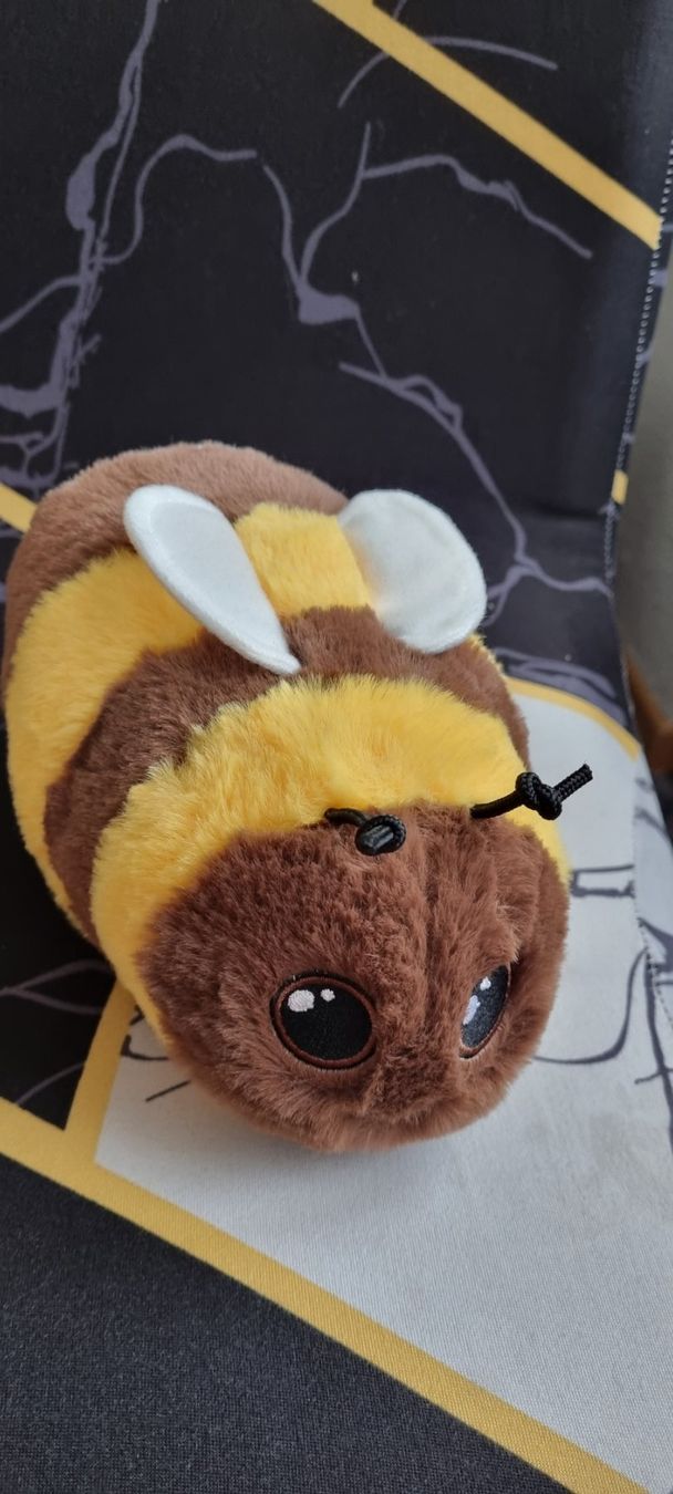 Coop Spielzeuge: Hummel coop Plüschtier – Gebraucht aus Buchs AG von Kitten33 1
