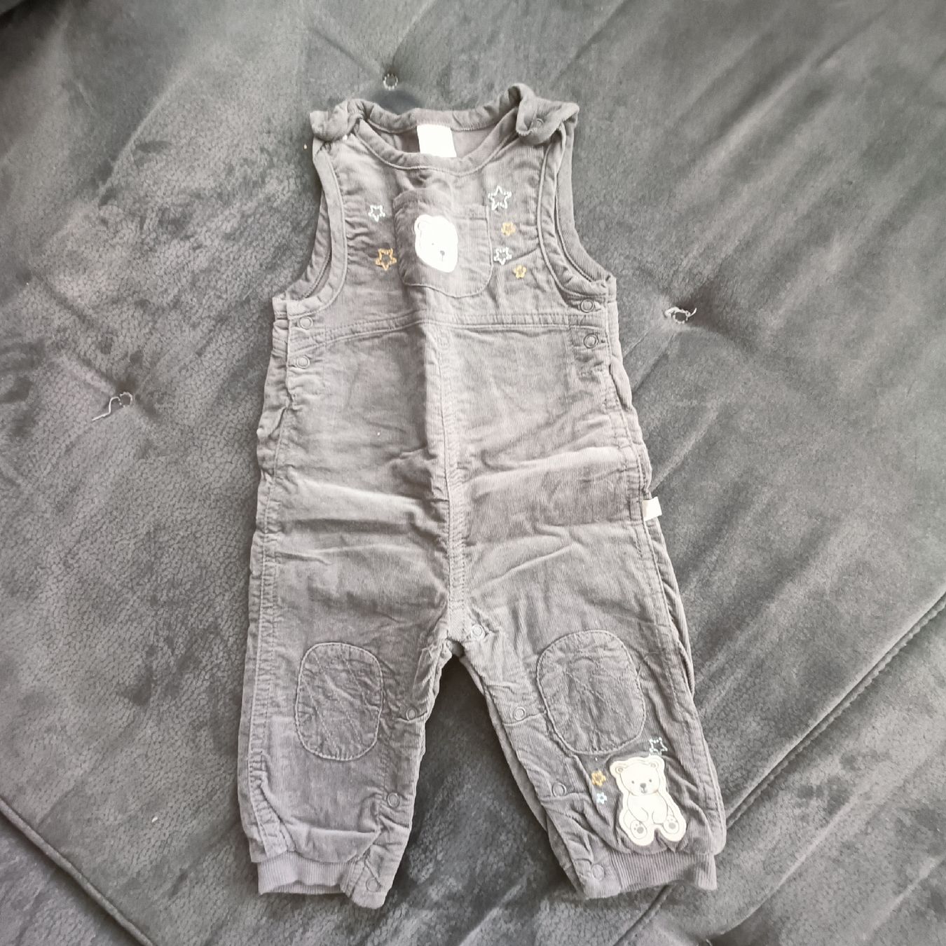 Pantalons: Latzhose Grösse 68 – D'occasion à Jaberg par urig17.