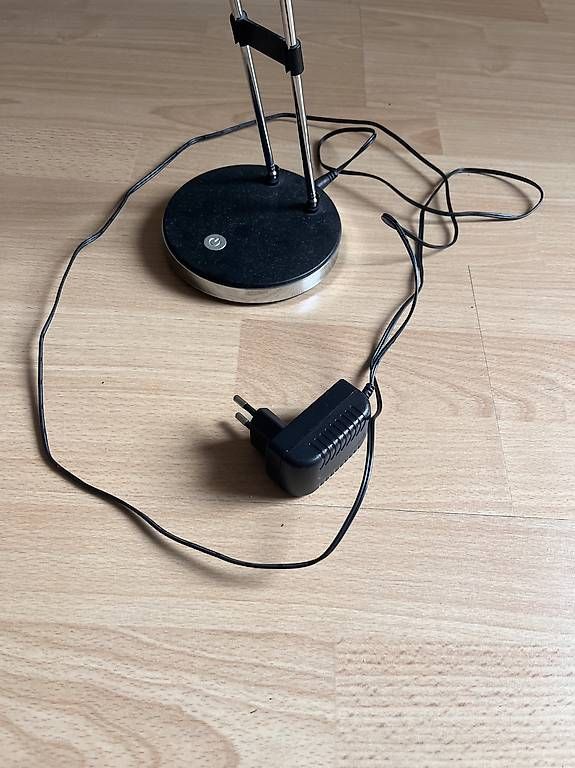 Lampade: LED Tischlampe – Usato da Muri AG venduto da Philipp27LMW 1