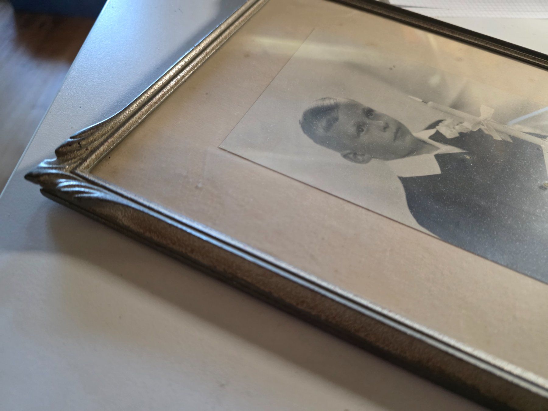 Poster & Bilder: antikes Photo Konfirmation - schöner Rahmen – Gebraucht aus Walterswil BE von Lonitti 2