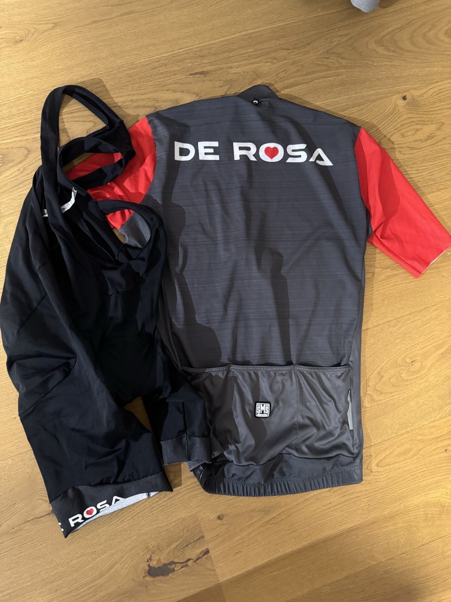 Lotti di vestiti: De Rosa Rennrad Trikot + Shorts – Usato da Grüningen venduto da Jimmy20 7
