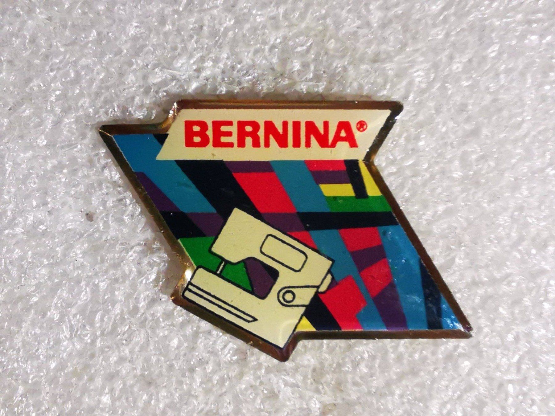 Plaketten & Abzeichen: Ansteckpin 102: Bernina – Gebraucht aus Oppligen von Pin-Fall-Shop