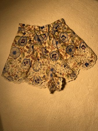 Zimmermann Shorts Blumenmuster mit Stickerei Grösse 0