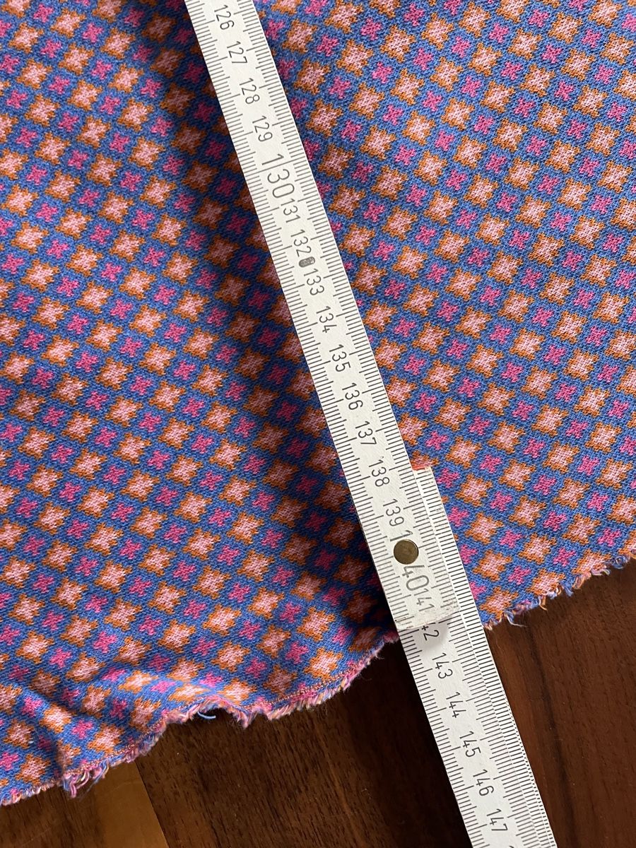 Tessuti: Jacquard-Stoff, Rautenmuster 140x105cm – Nuovo (secondo la descrizione) da Fehraltorf venduto da Nadja0205 3