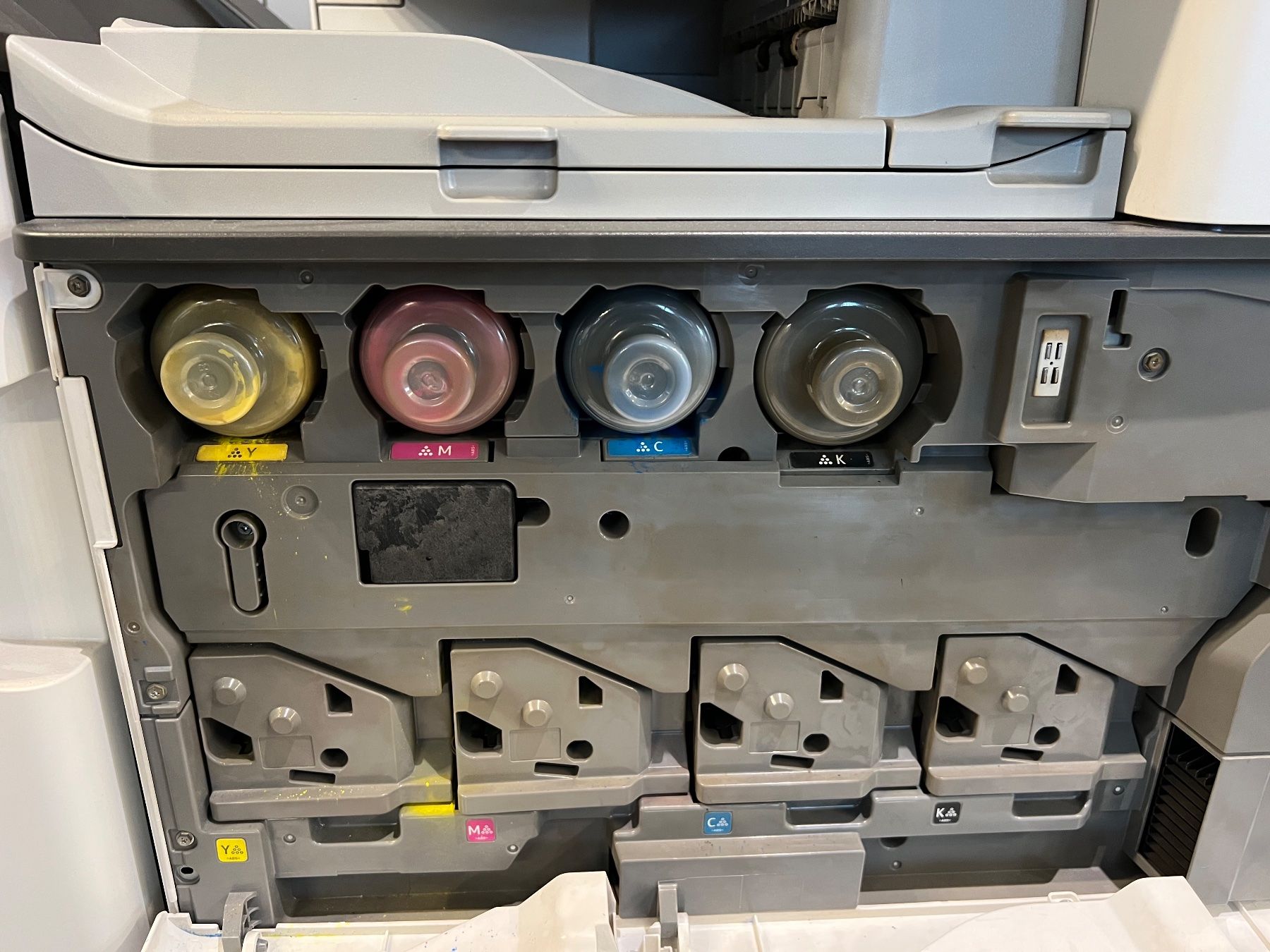 Drucker: Gestetner MP C4503 – Farb-Multifunktionsdrucker – Gebraucht aus Arnegg von tam_8b7x 4