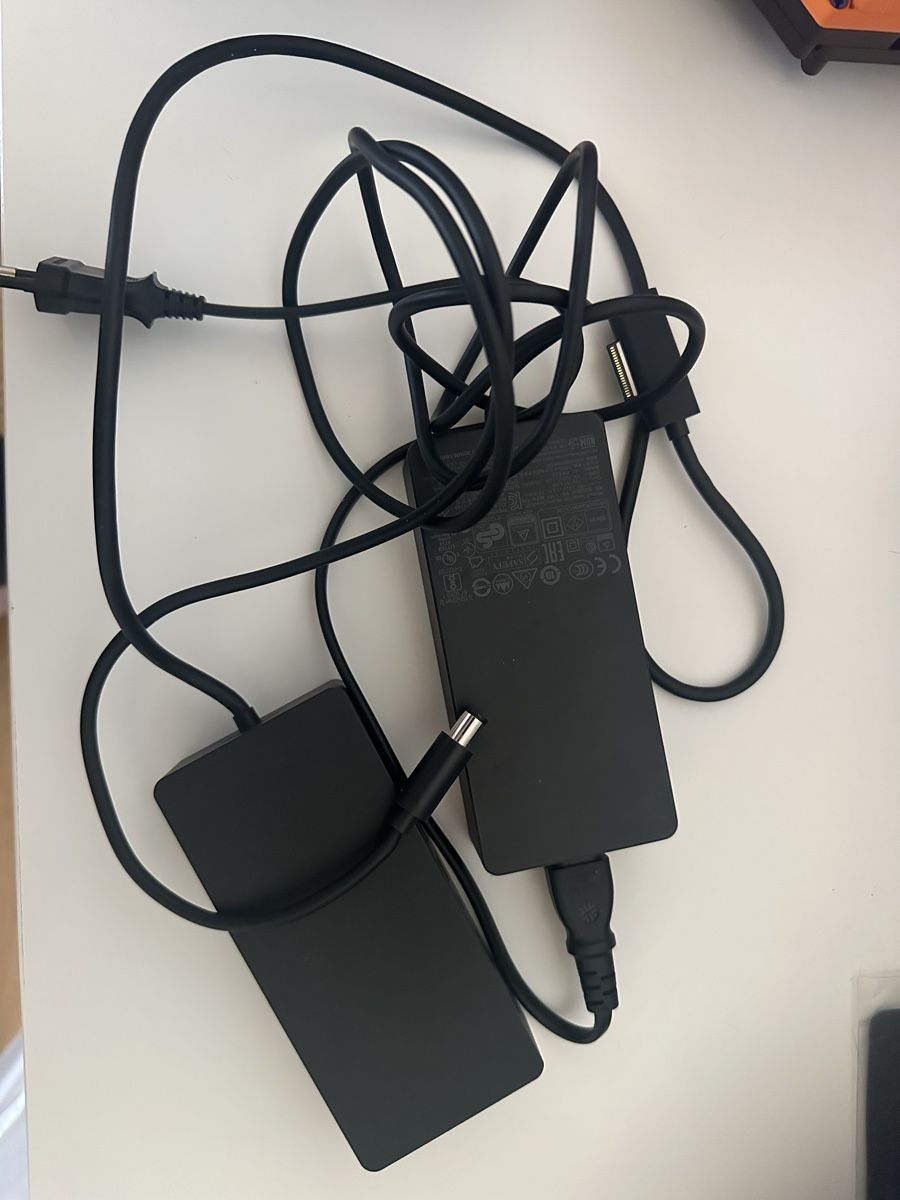 Microsoft Dockingstation: Microsoft Dockingstation für Surface, inkl. Netzteil – Gebraucht aus Wettingen von Sabrina0794