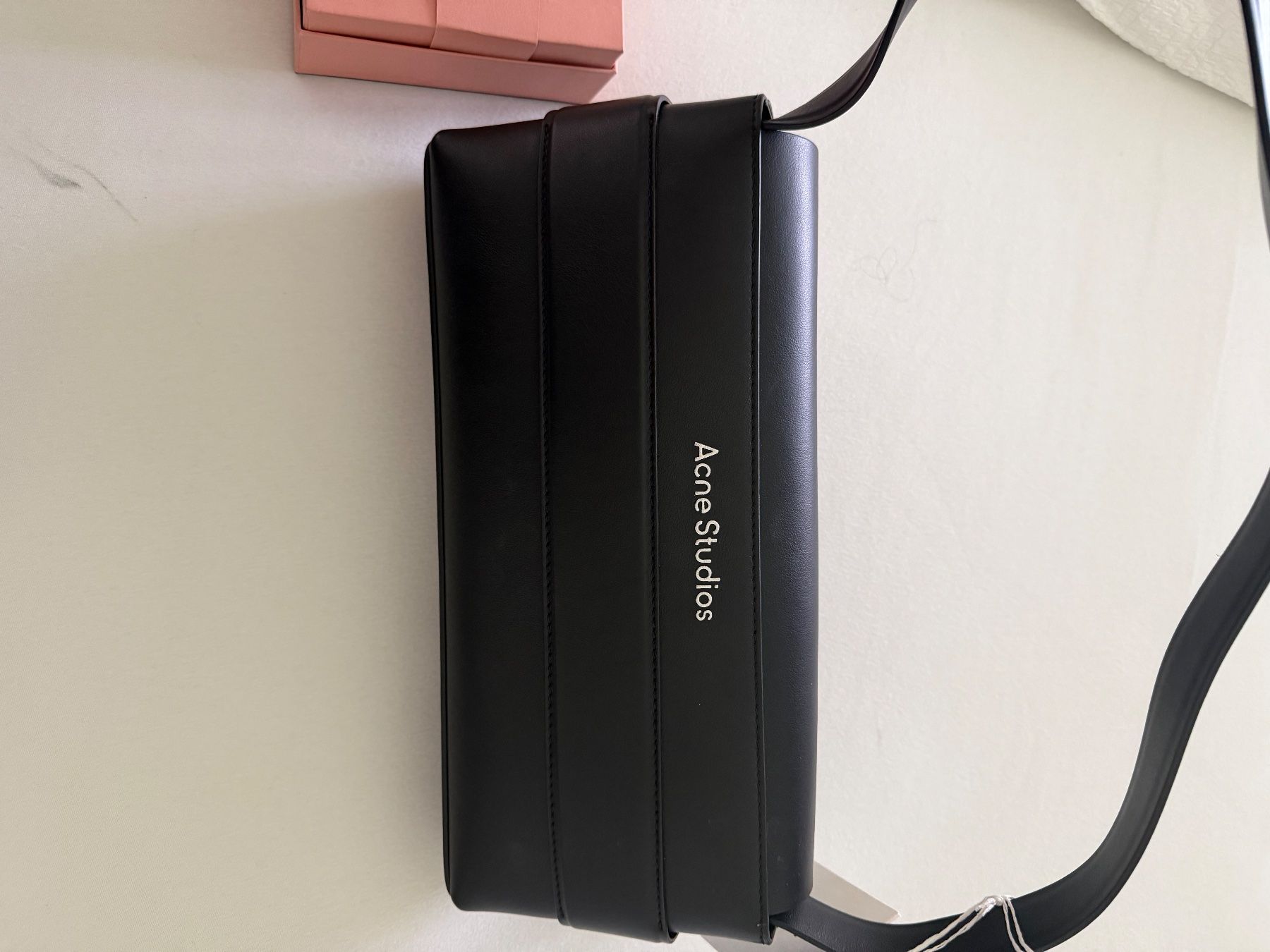Acne Studios Borse da donna: Acne Studios  Tasche und portammoinaise – Nuovo e nell'imballaggio originale da Allschwil venduto da Figidindia 1