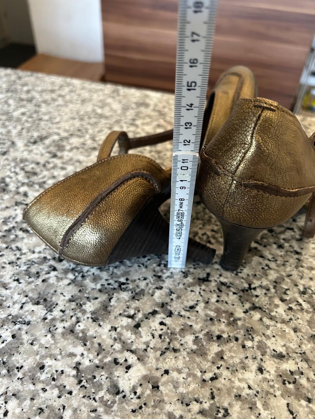 Damenschuhe: Damen Sandaletten Vic Matie – Gebraucht aus Horw von mel_j56q 2