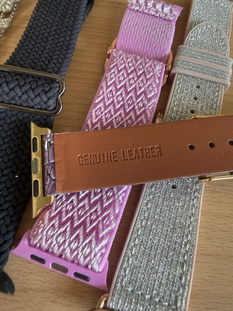 Apple Smartwatch: Mystery Box Apple Watch SE 40mm Armbänder – Neu (gemäss Beschreibung) aus Stadel von Atropa1969 2