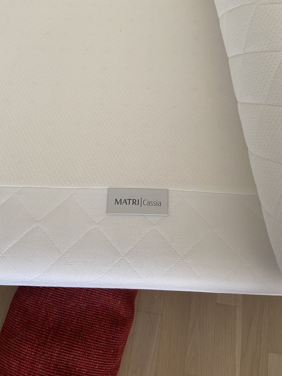 Letti: Matri Boxspring Fennobed Cassia – Usato da Birsfelden venduto da Welldonebaby 2