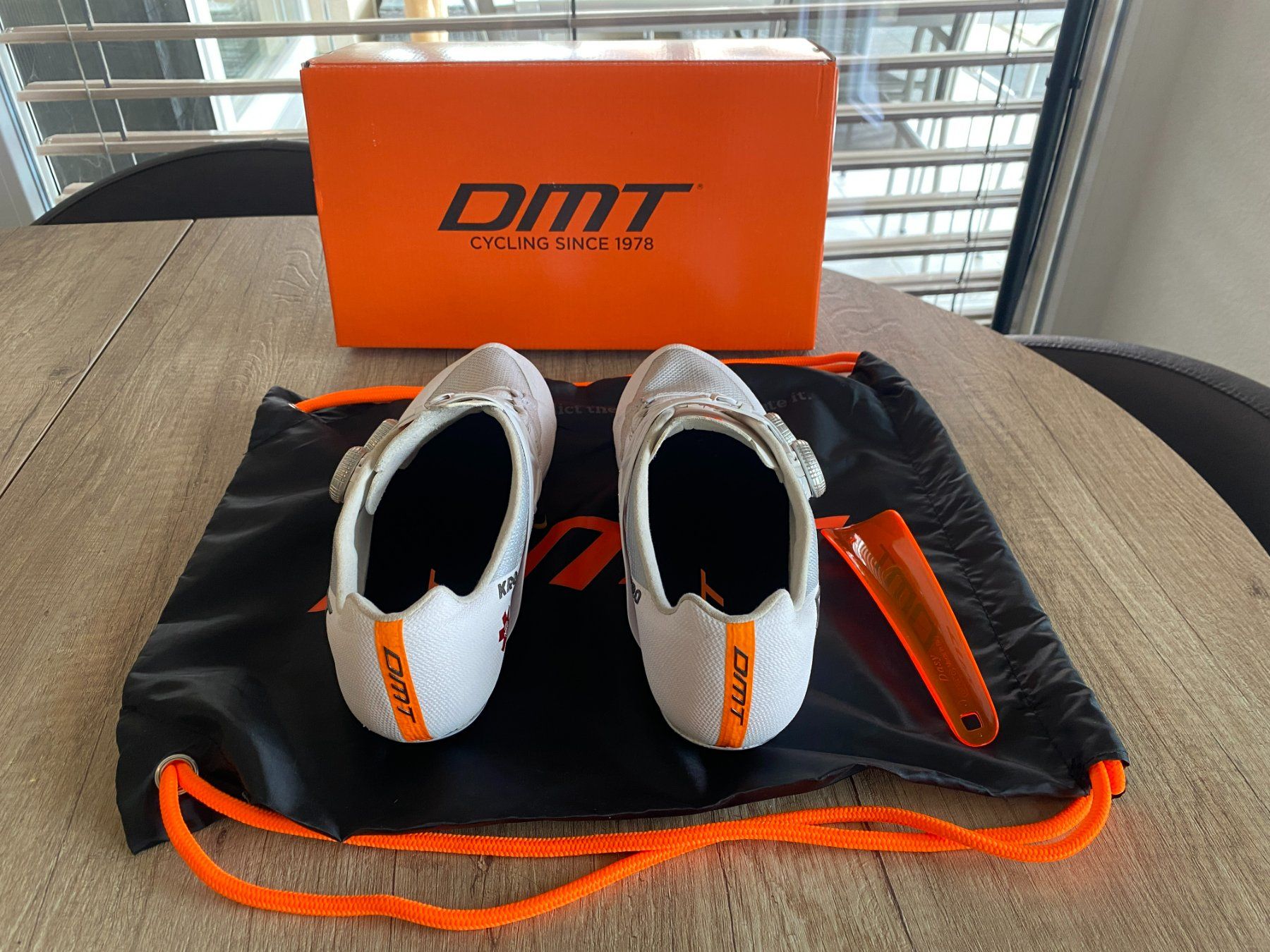 Chaussures hommes: Chaussures cyclisme DMT KRO EVO – D'occasion à Oulens-sous-Echallens par Alex320