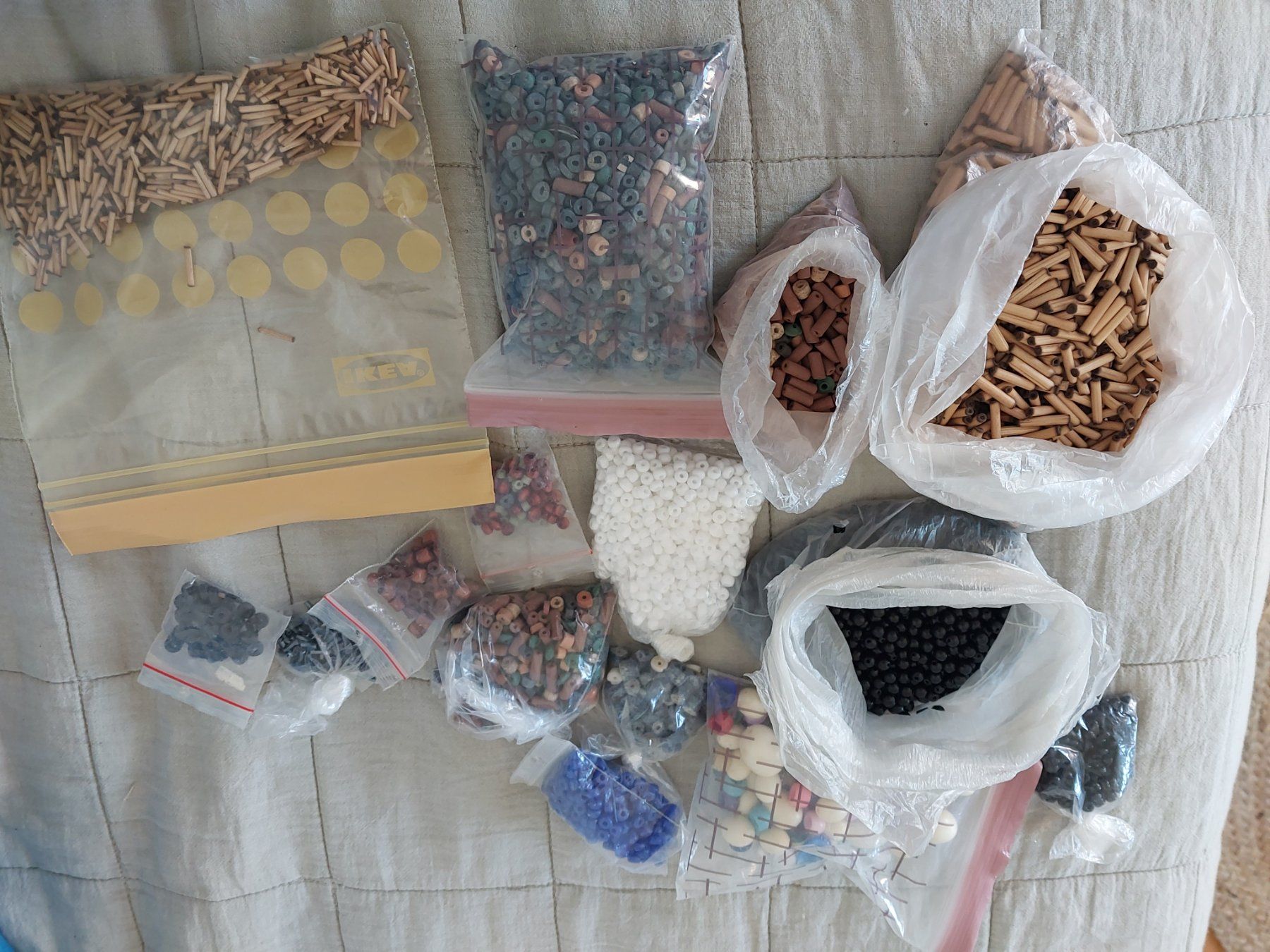 Perle (finte): Diverse "Perlen" um Schmuck zu basteln – Nuovo (secondo la descrizione) da Einsiedeln venduto da rava02 5