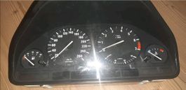 Tacho Kombiinstrument Instrumententafel BMW E34