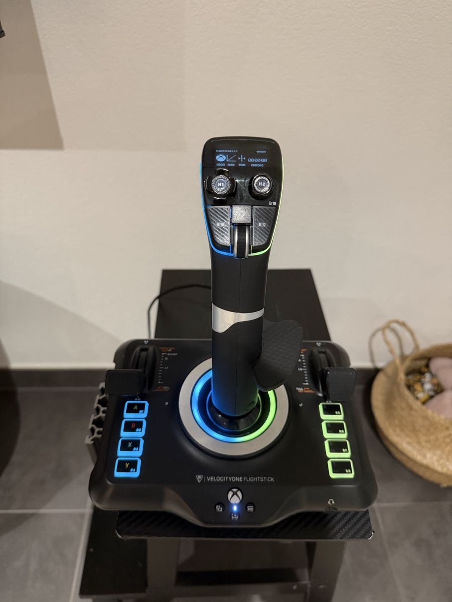Controller: Velocityone Flightstick Pc/Xbox – Defekt aus Vétroz von fre_b2fh