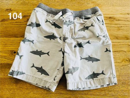 kurze Hose Grösse 4T (104)