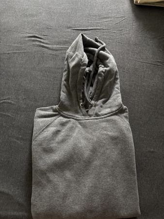 Pull gris