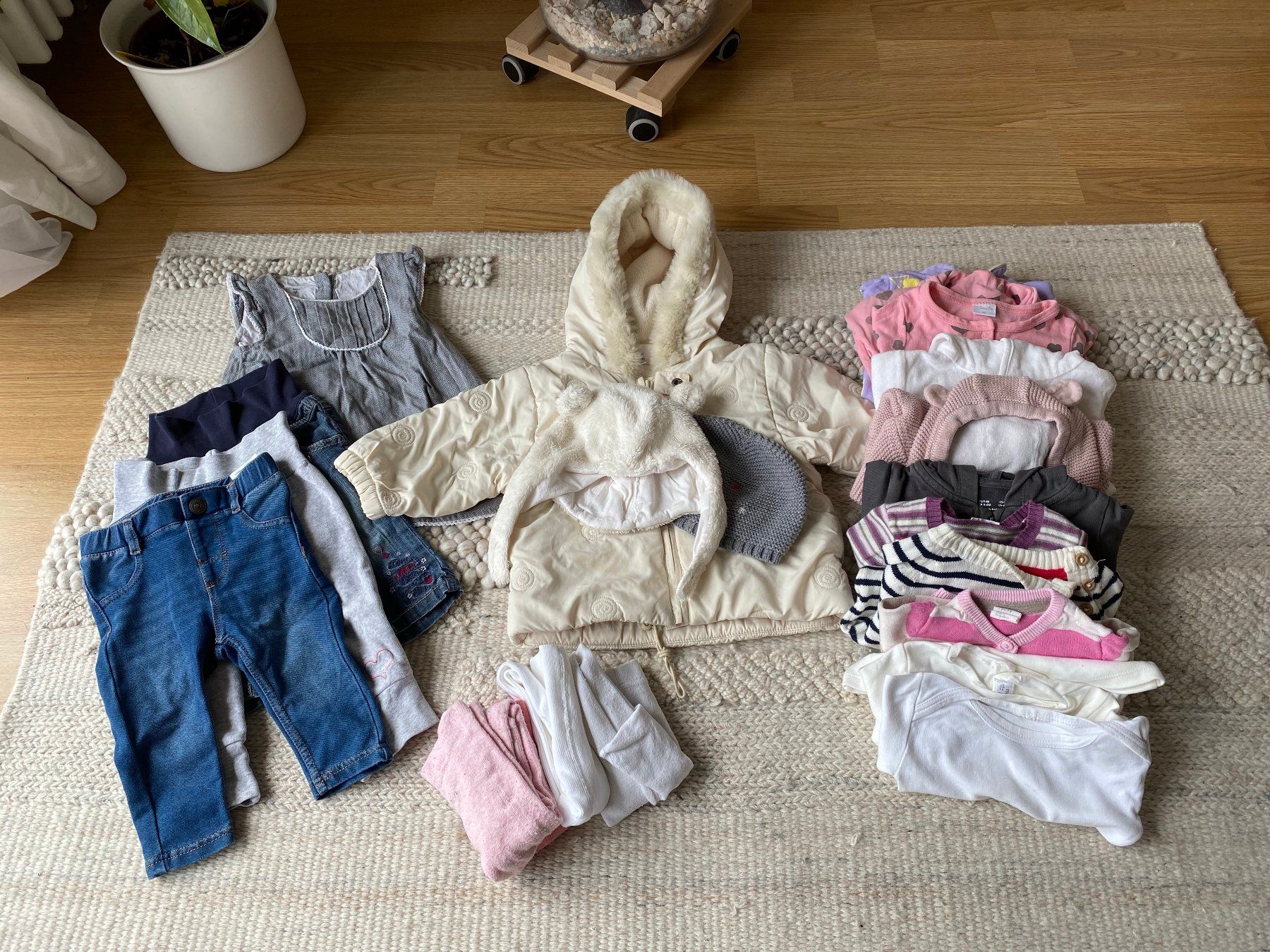 Lotti & Set di vestiti: Babykleider Grösse 68 Winter – Usato da Wil SG venduto da stonechat
