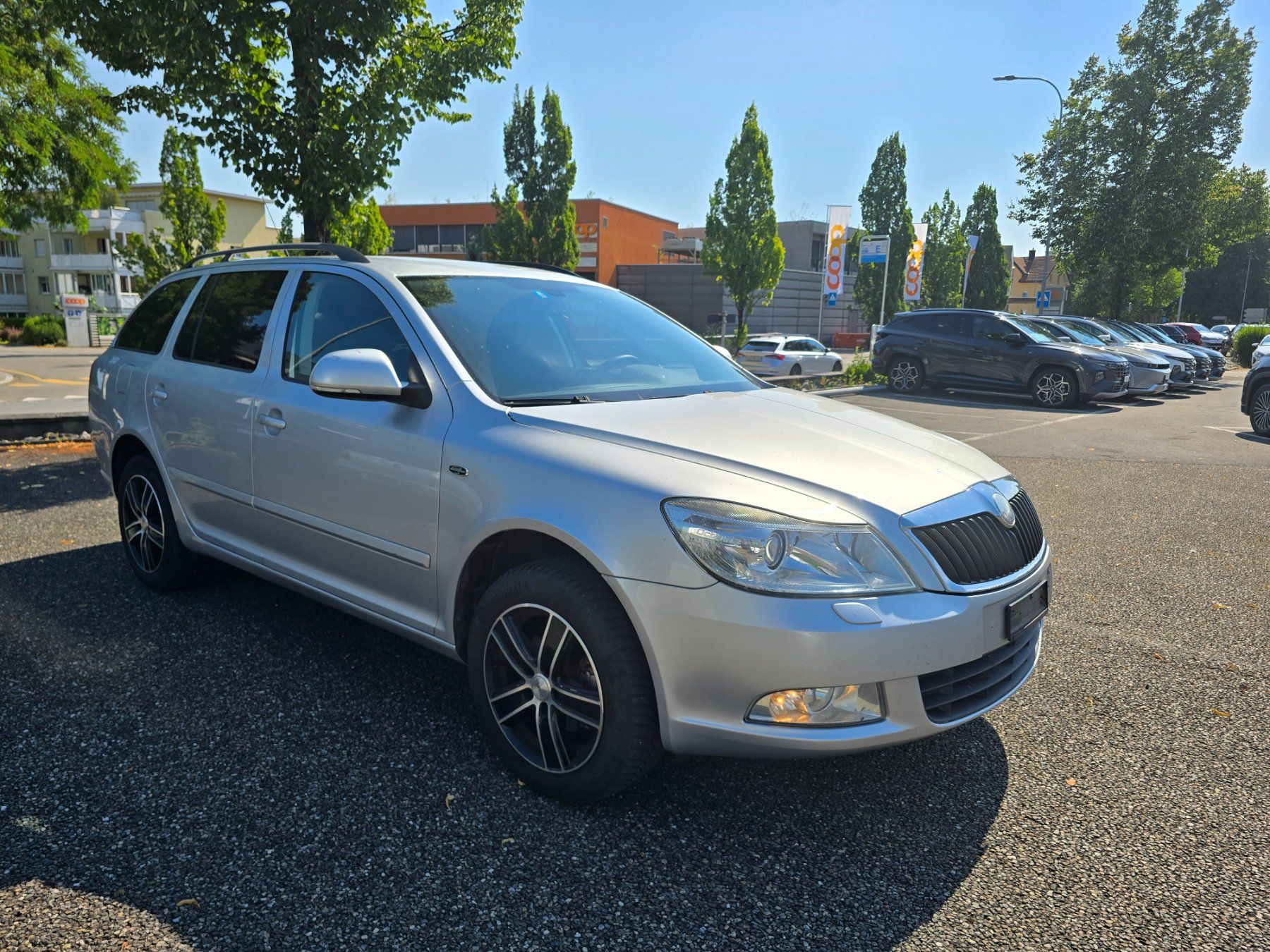Skoda Automobili: Skoda Octavia Combi 1.8 TSI 4x4 – Usato da Goldach venduto da CityGOAuktion 3