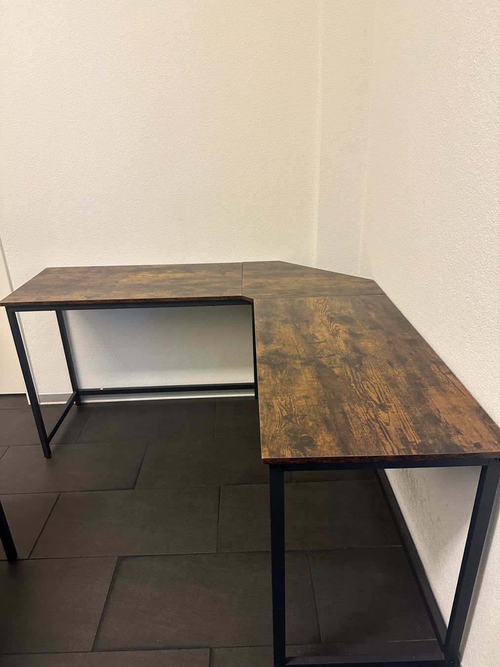 Tische: Tisch – Gebraucht aus Basel von nat_cr2w