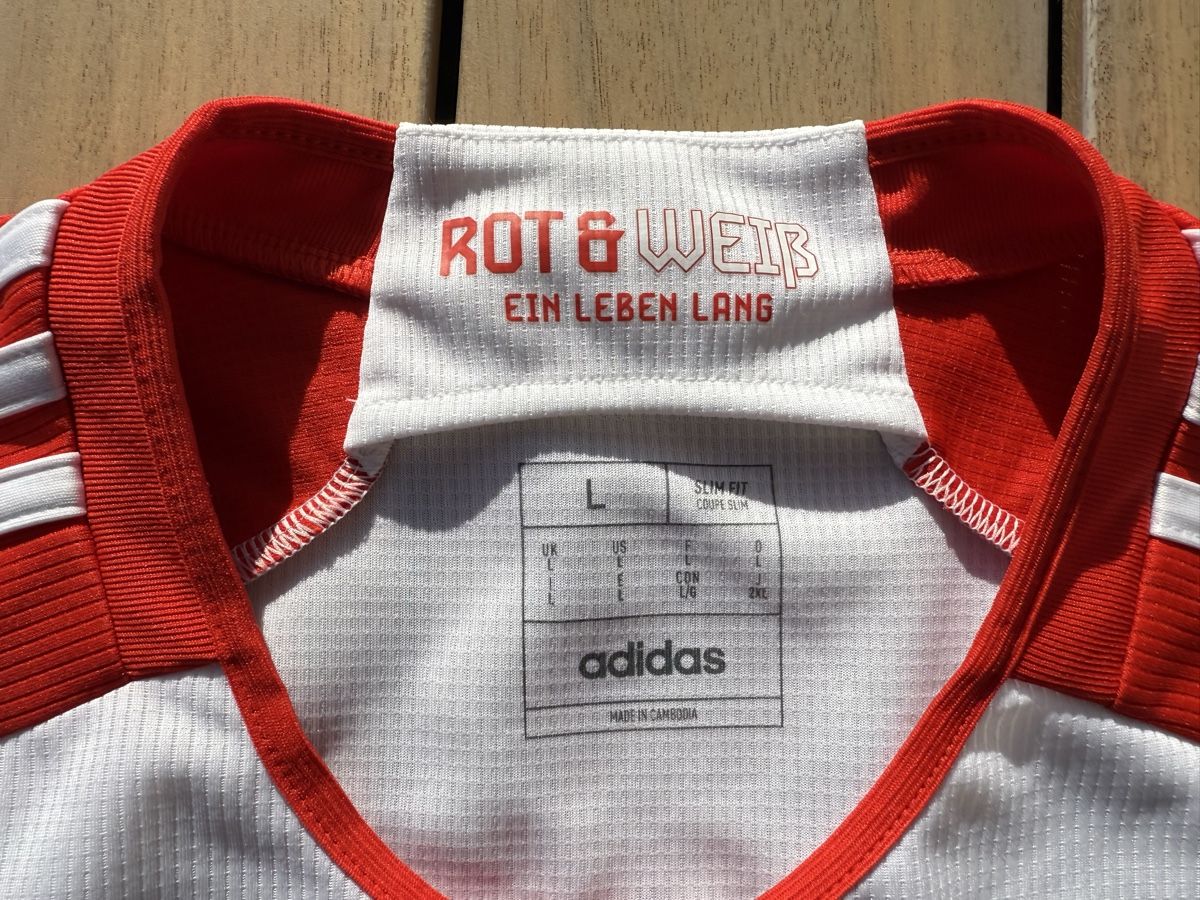 Bayern München Canottiere & Pantaloni: FC Bayern München – Usato da St. Niklausen OW venduto da roc2554 2