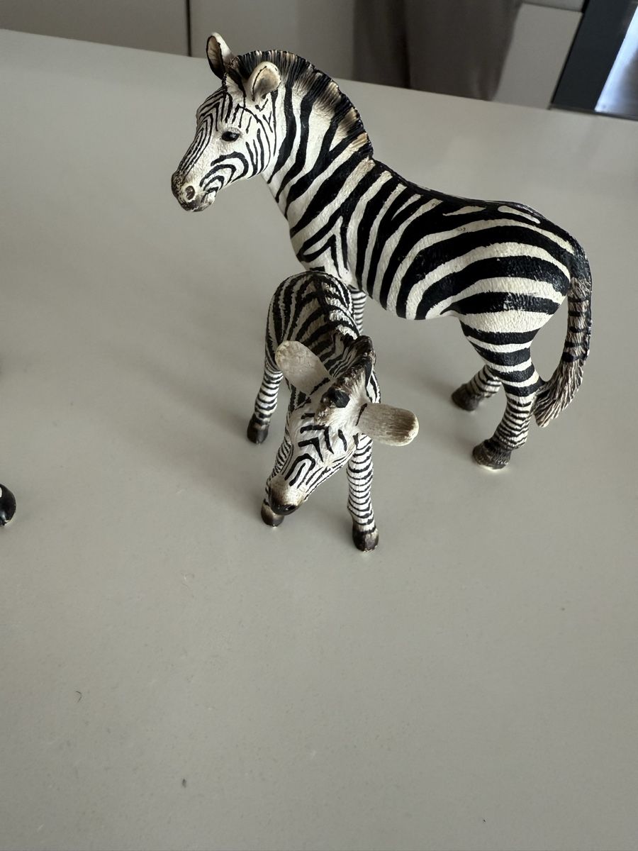 Schleich Giocattoli: 3 Giraffen 2 Zebra Schleich – Usato da Zürich venduto da Mothai 3