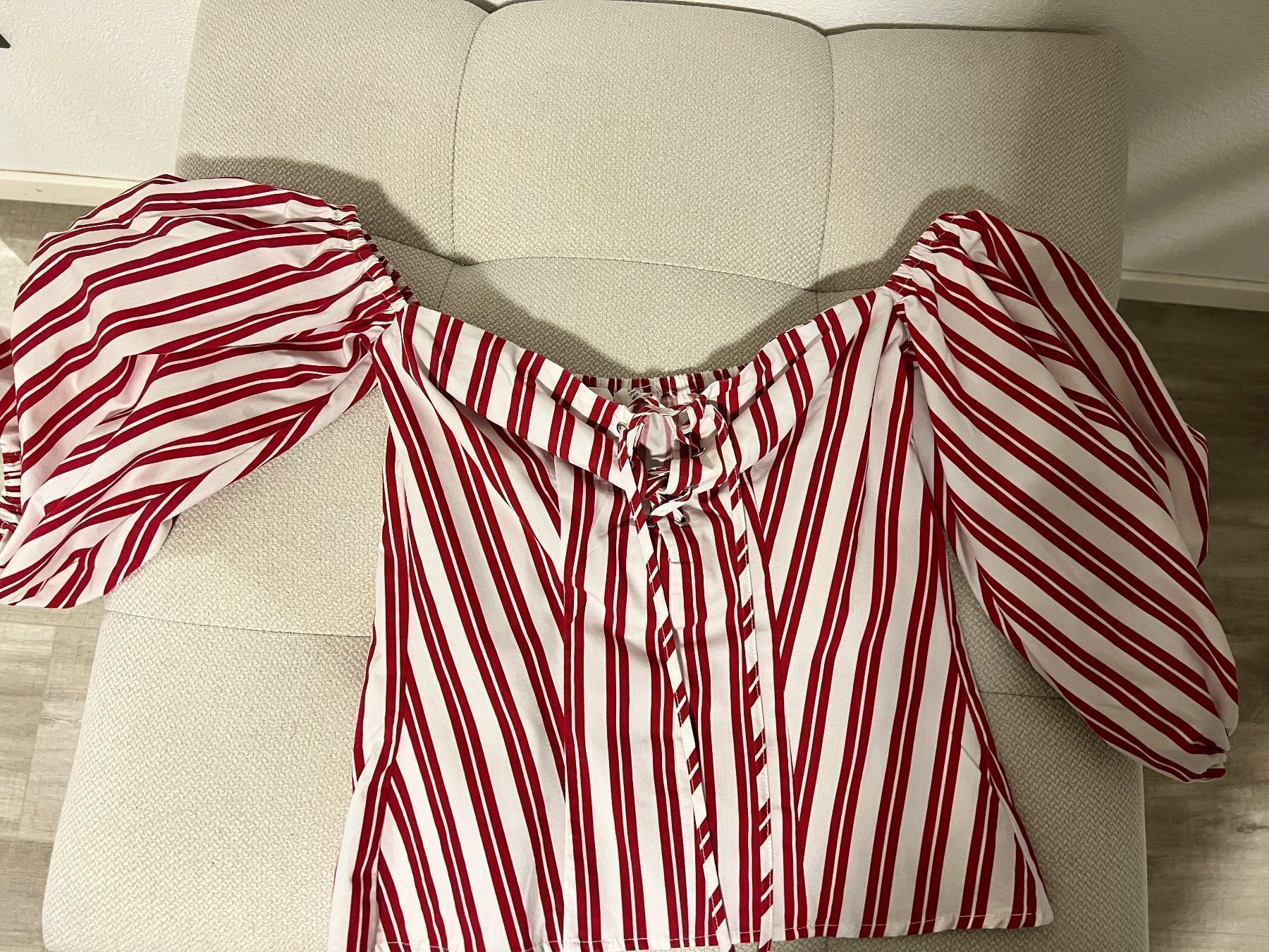 Mango T-shirt: Oberteil Mango Grösse S – Usato da Schafisheim venduto da inf_5dtw