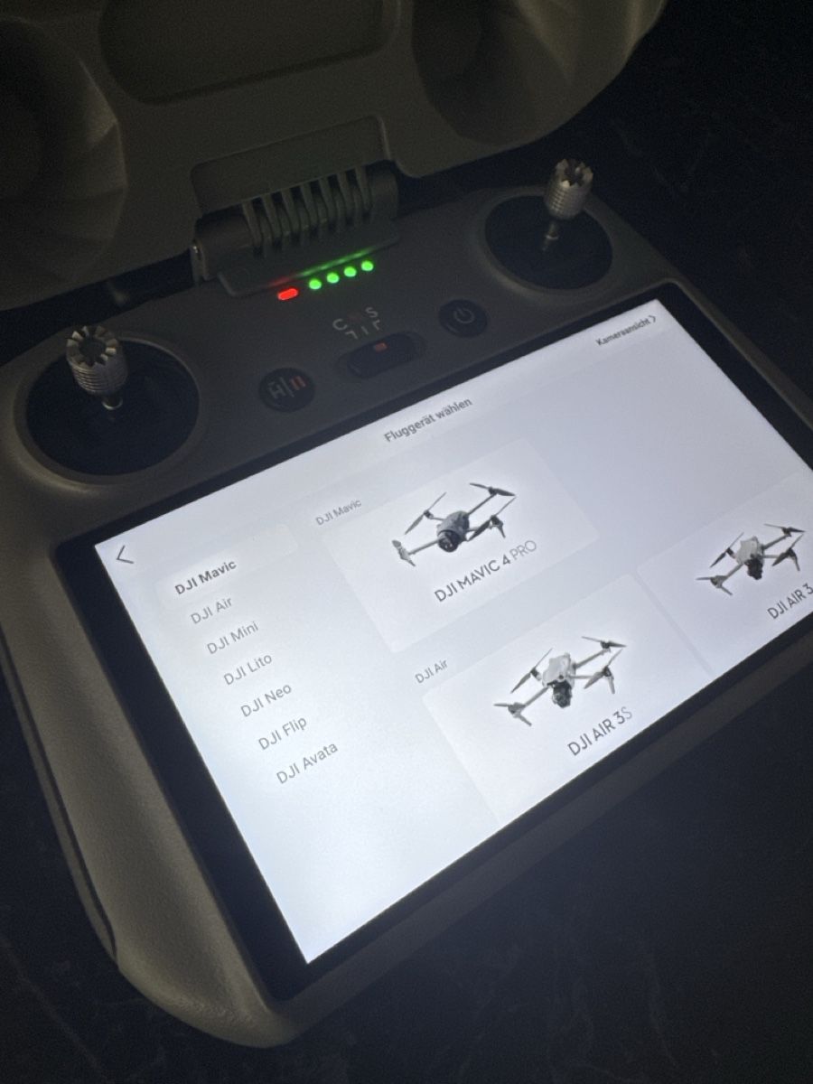 DJI Commande à distance: Dji RC 2.0 – D'occasion à Laupen BE par WinterSnow 5
