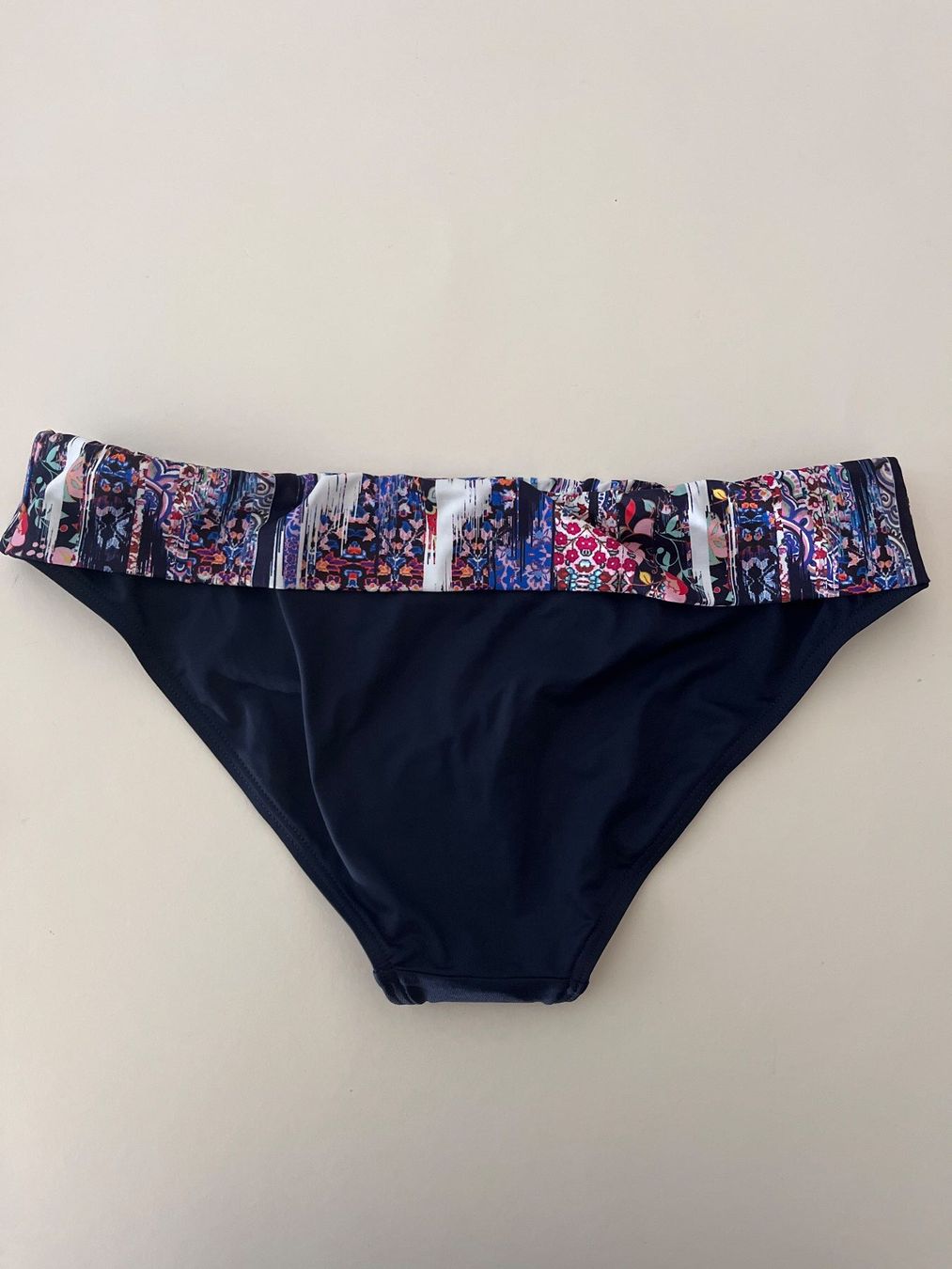 Sunseeker Badekleider & Bikinis: SUNSEEKER, Tankini, Grösse 38C, Dunkelblau mit Muster – Neu und originalverpackt aus Rudolfstetten von gst_g7xl 6