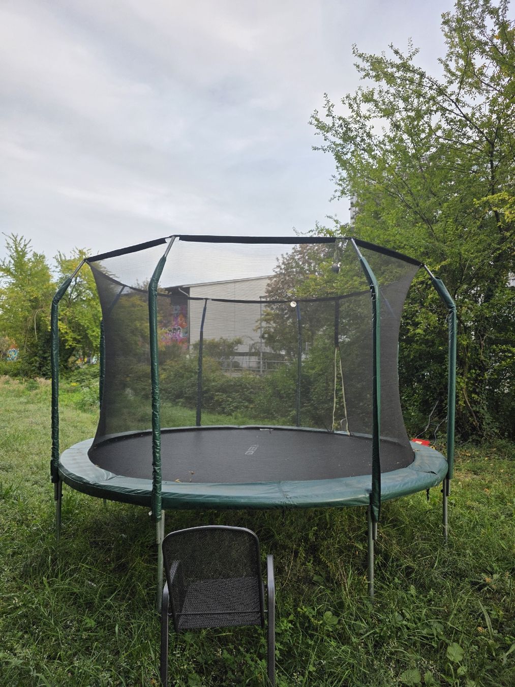 Gonser Trampoline: GONSER Gartentrampolin mit Sicherheitsnetz – Gebraucht aus Biel/Bienne von ast_9gtk 1