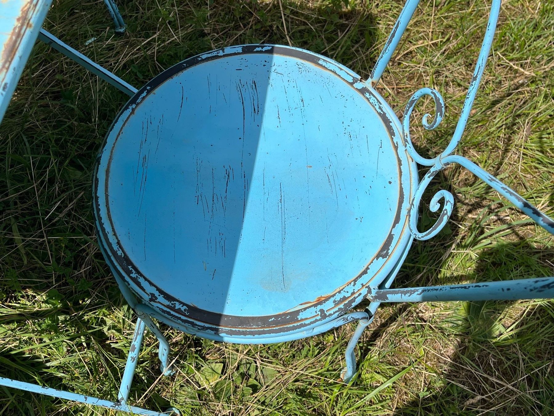 Set di tavolo e panche: Gartentisch mit 4 Stühlen, Metall – Usato da Madetswil venduto da Babalou 5
