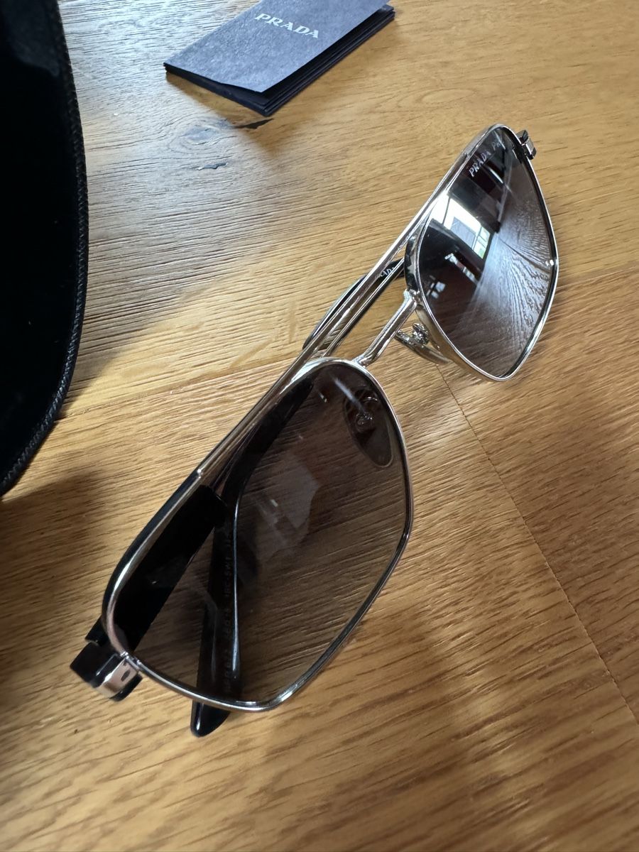Prada Occhiali & Lenti: Original Prada Sonnenbrille PRZ01UV in Silber – Nuovo (secondo la descrizione) da Seon venduto da noe_zz6w 3