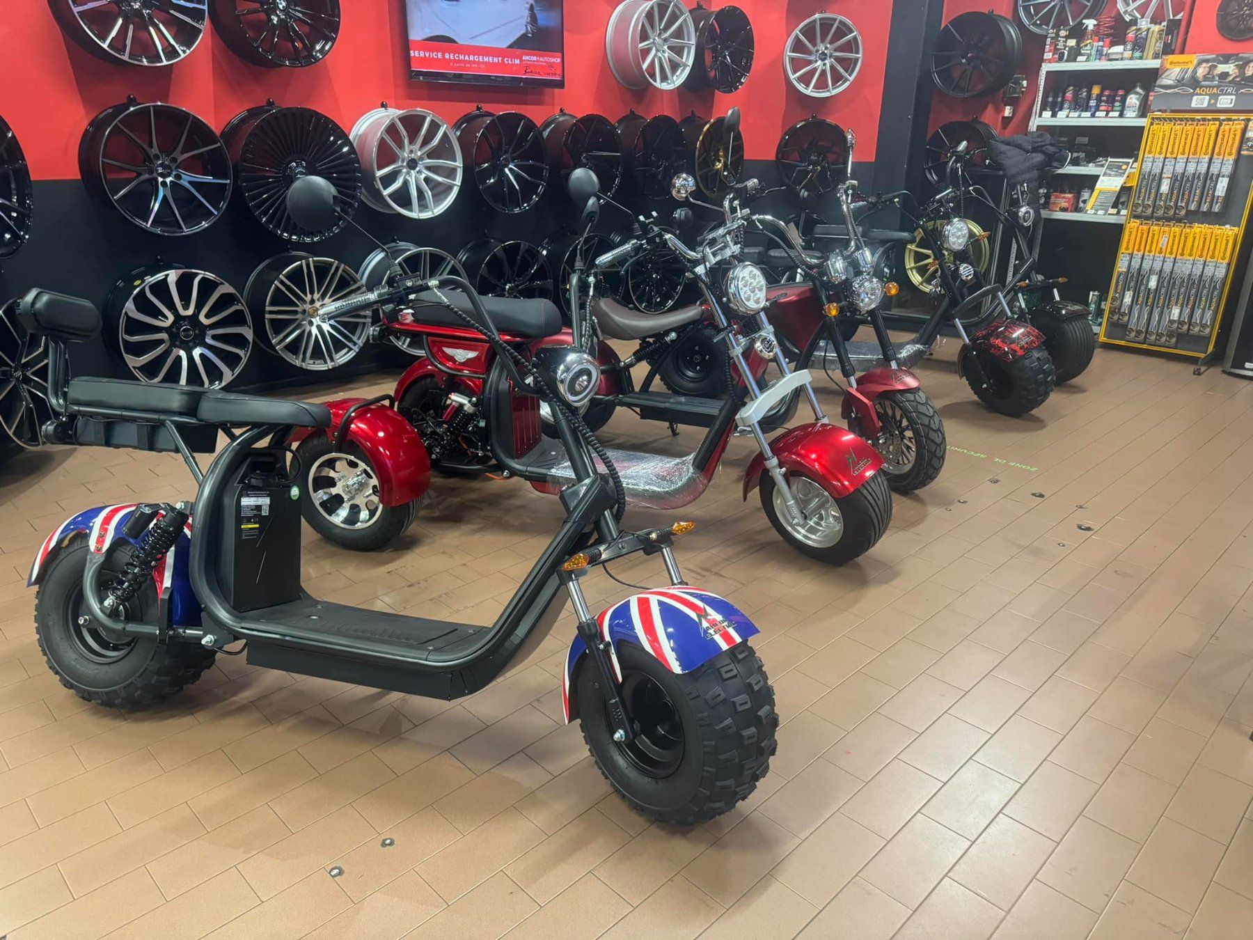 Next Electric Motors Scooter: Scooter Eléctrique Chopper – Nuovo (secondo la descrizione) da Courrendlin venduto da audittfl 9