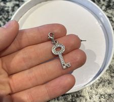 Thomas Sabo Charm Anhänger Schlüssel 🔑 (1 Stein fehlt) ✨