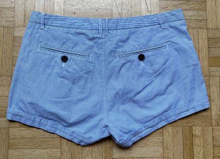 new cotton shorts size S