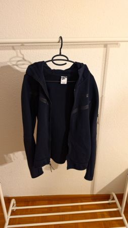 Nike Tech Fleece Jacke, Schwarz, Gr. S (L)