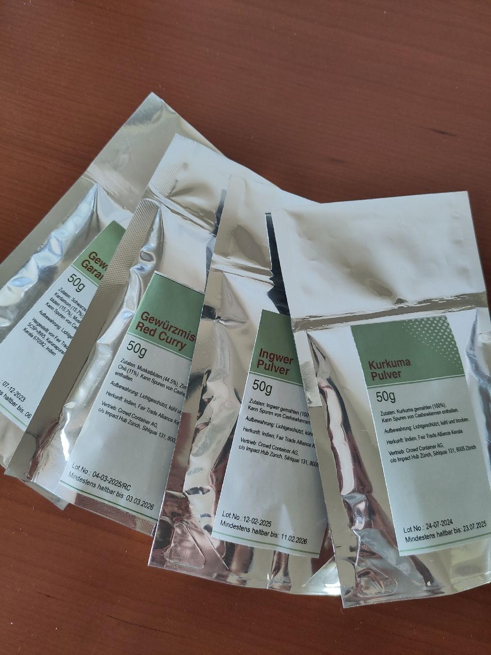 Cibi & Specialità: Crowdcontainer Gewürze – Nuovo e nell'imballaggio originale da Münchenstein venduto da kurzeheid4142